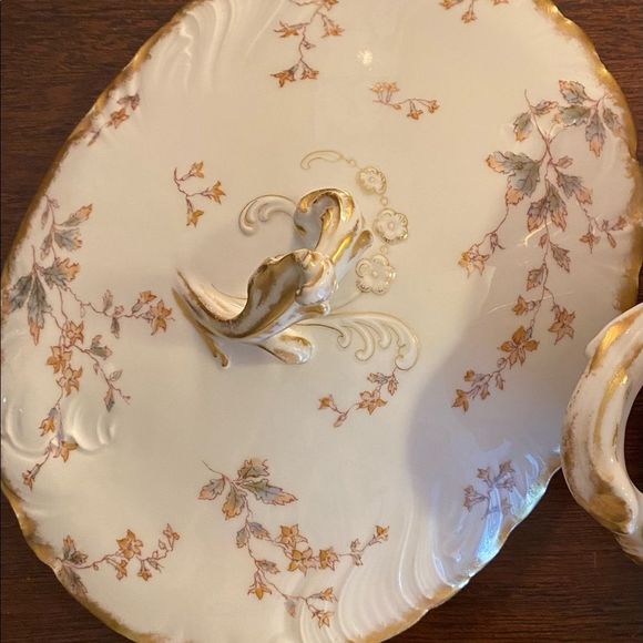 Vintage Limoge French Porcelain Oval Covered Dish - Picture 3 of 5
